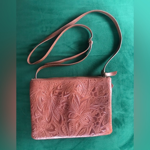 Lucky Brand cross body bag - Picture 2 of 10